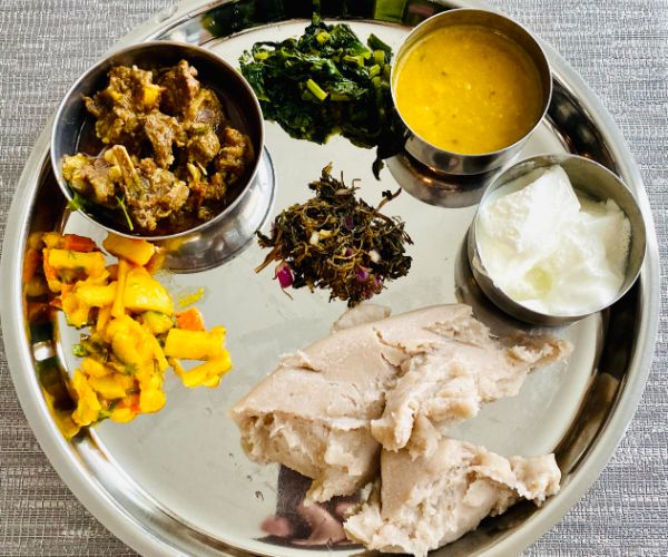 Food Options on Nepal's Trekking Trails
